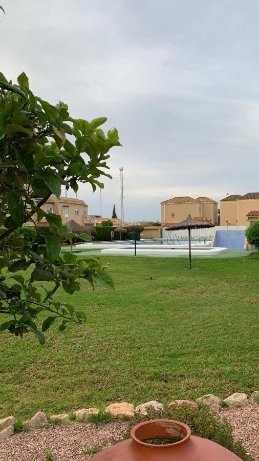 Holiday House Torrevieja Exterior foto
